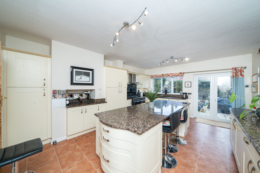 Kitchen- click for photo gallery